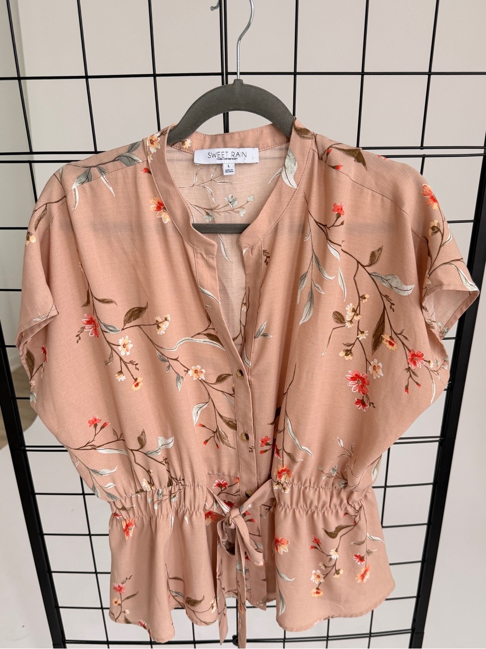 SWEET RAIN Blush Peach Floral Tie-Front Blouse